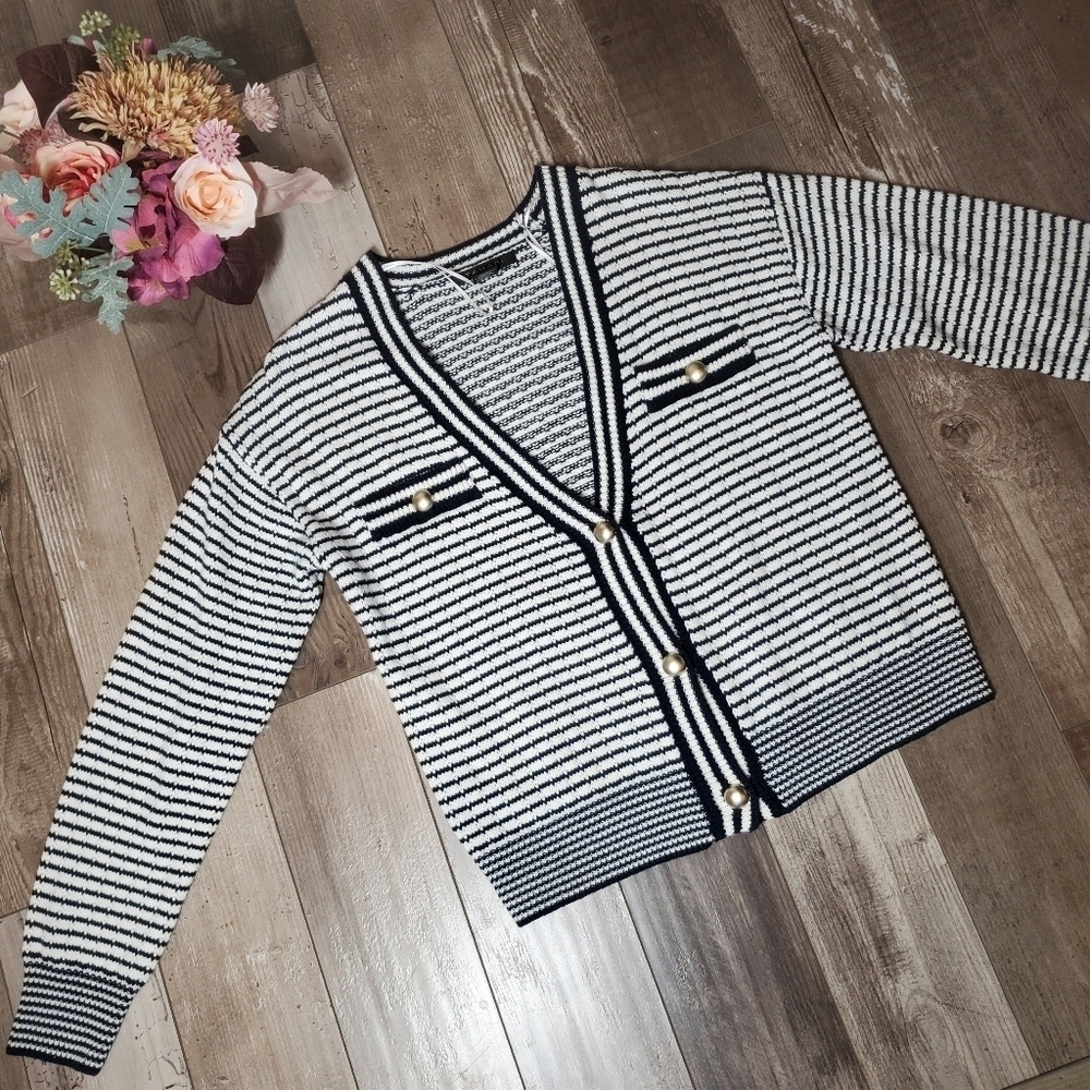 Tahari Navy Blue and White Striped Women's Button Down Cardigan Sweater NWOT - Picture 5 of 15